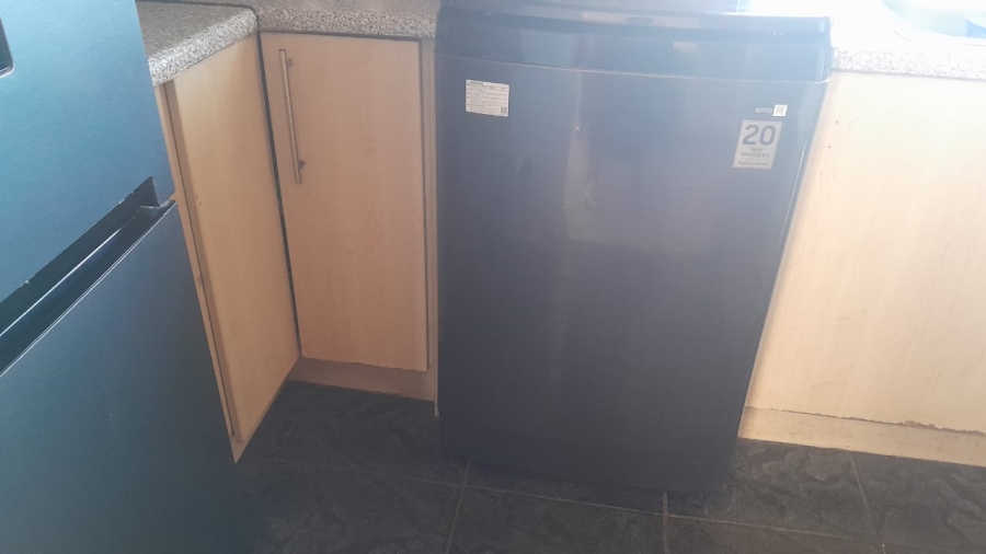 3 Bedroom Property for Sale in Sunnyridge Eastern Cape